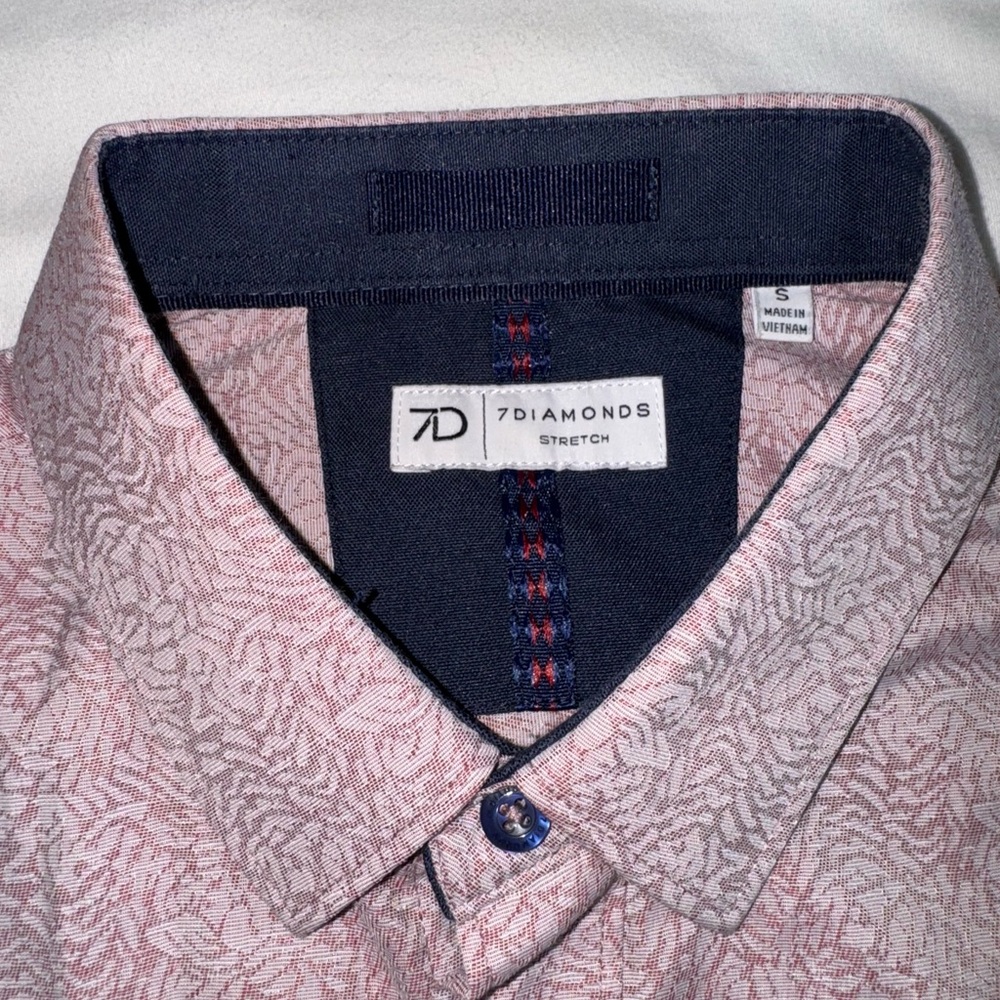7 Diamonds Short Sleeve Button Down Men’s small Pink